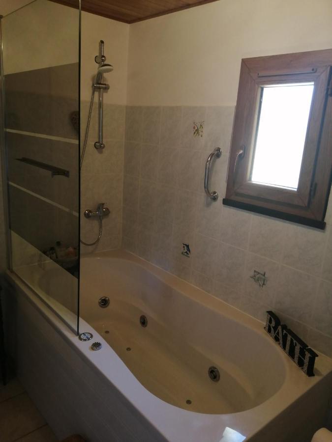 Holli Cottage - Charming 2 Bedrooms With Terrace. Saint-Avit-Rivière Exteriör bild